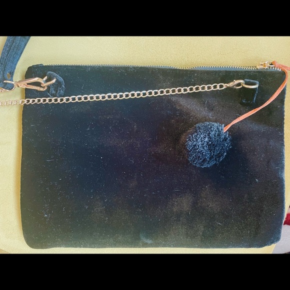 3 AM Forever embroidered velvet clutch with removable chain strap NWOT - Picture 3 of 4